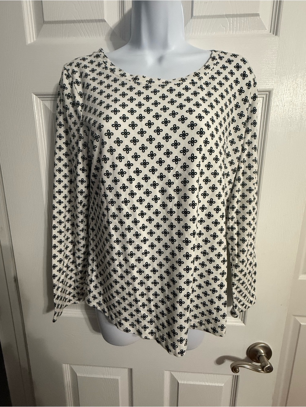 Vera Bradley Black & White Geometric Long-Sleeve Tee
